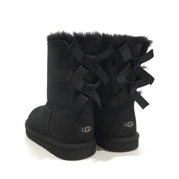 UGG BAILEY BOW II SHEEPSKIN BOOTS -BLACK -YOUTH US 5 (WOMEN’S 7) -NEW - Picture 2 of 9